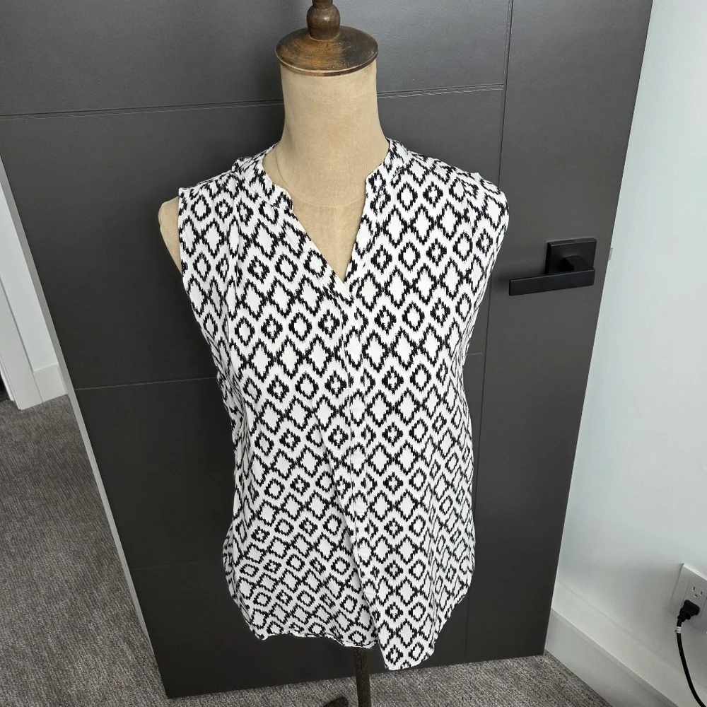 Nicole MILLER Sleeveless Black and White Geometric Women's Top - Picture 1 of 2